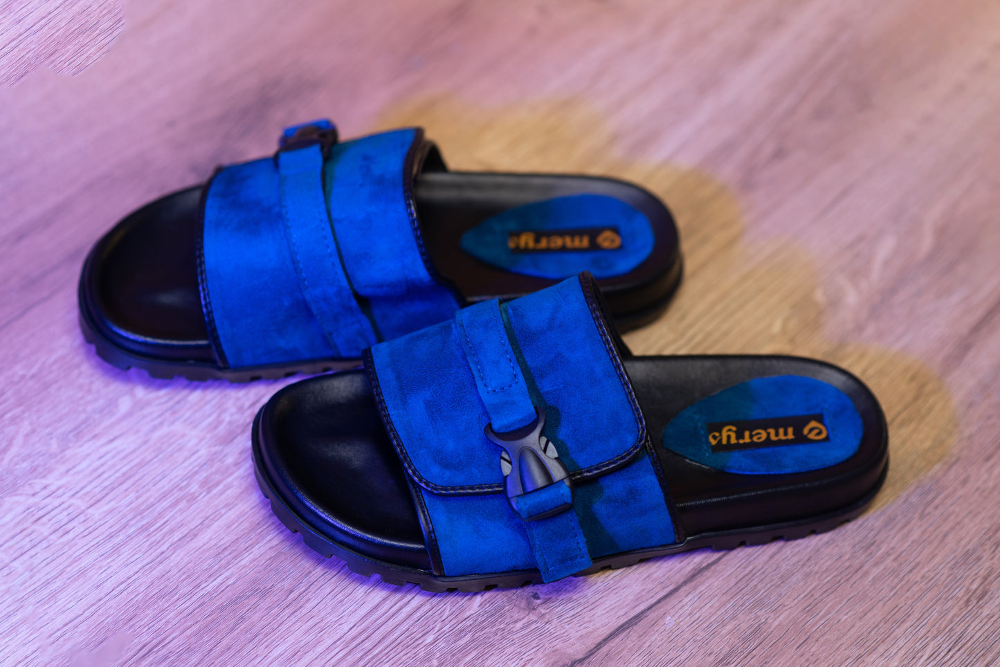 Emerys Suede Slide
