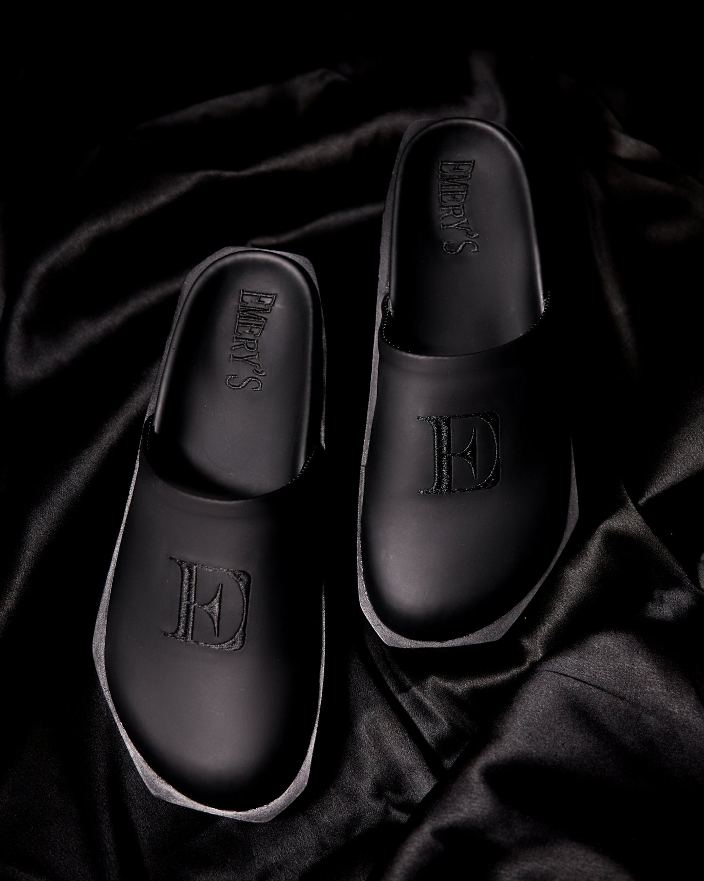 Strider Half Shoe Black