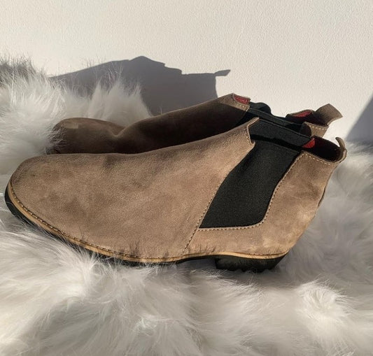 Emerys Suede Chelsea