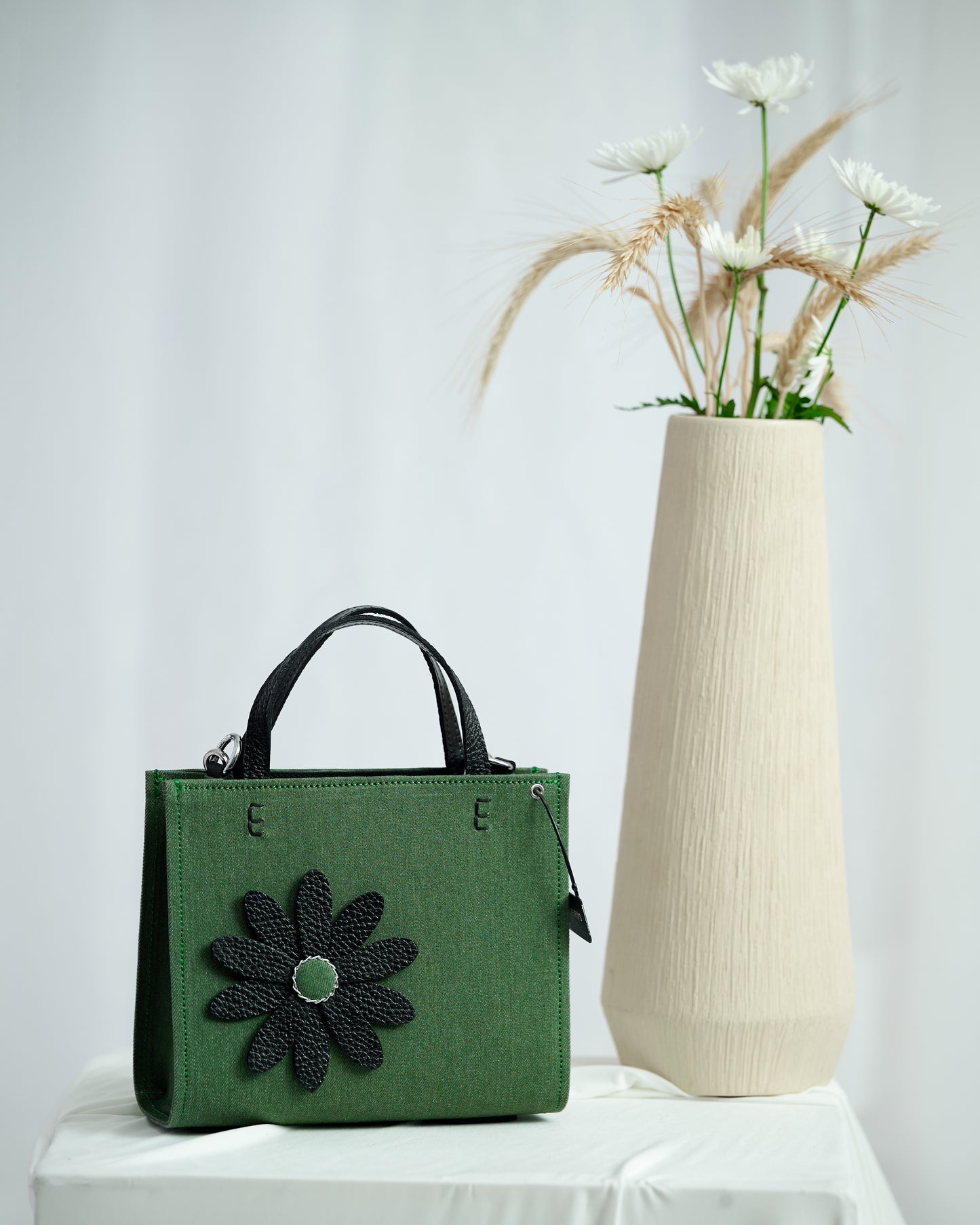 Emery's Daisy Bag